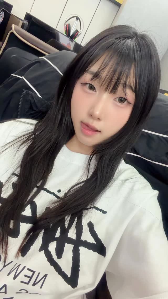 ekdmsoll8 게시물 이미지: 뀨