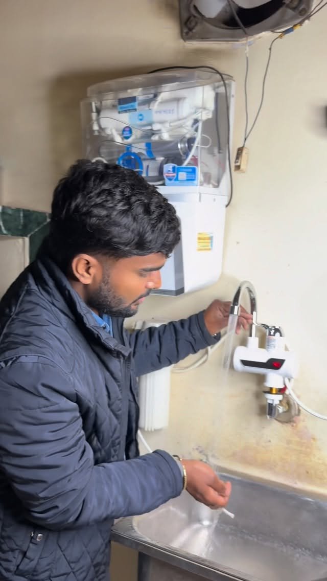 electrician_moleram 게시물 이미지: Naal chalu karte hi milega garam pani is tab...