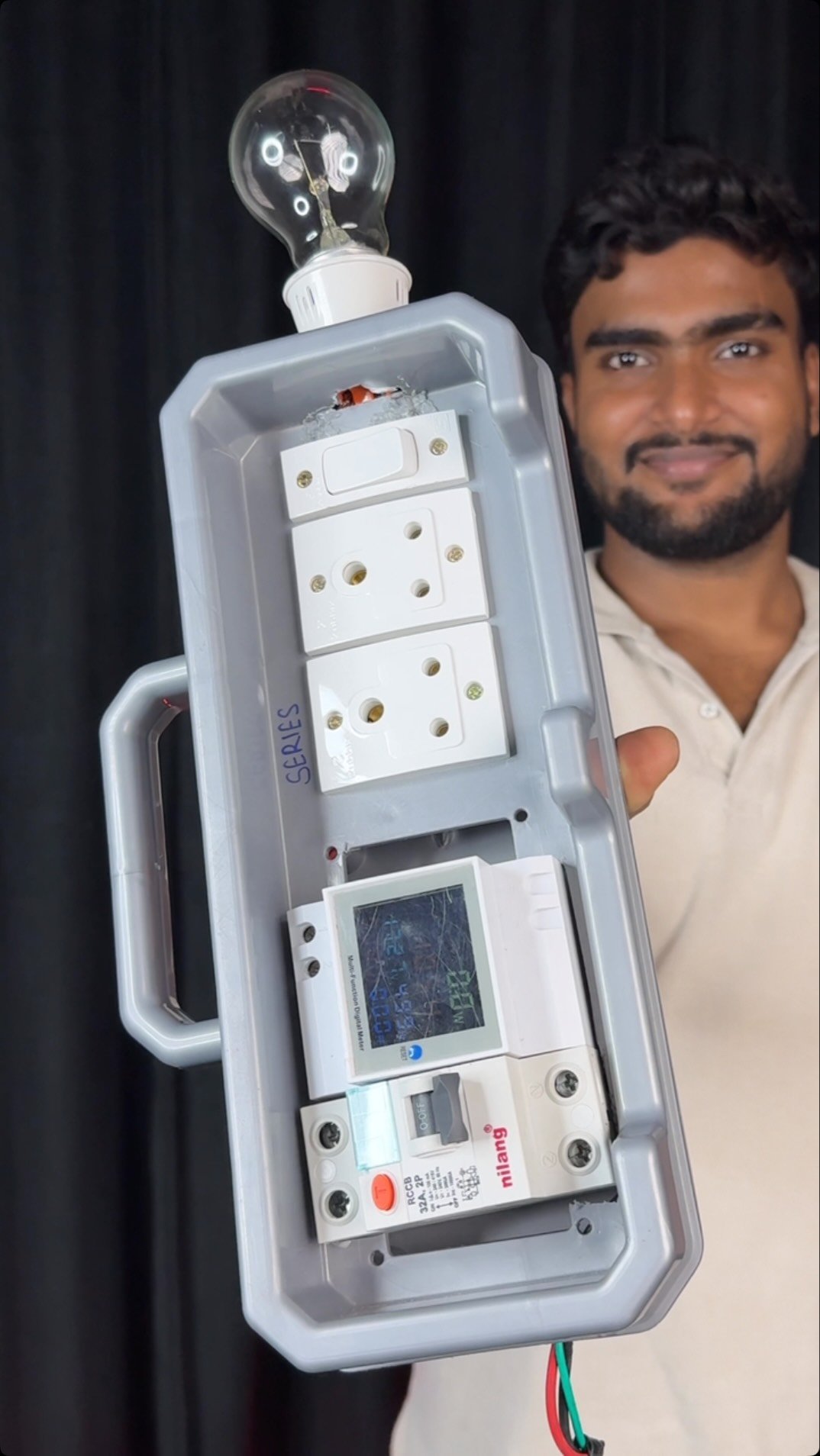 electrician_moleram 게시물 이미지: Ye RCCB wali extension board bachayegi...