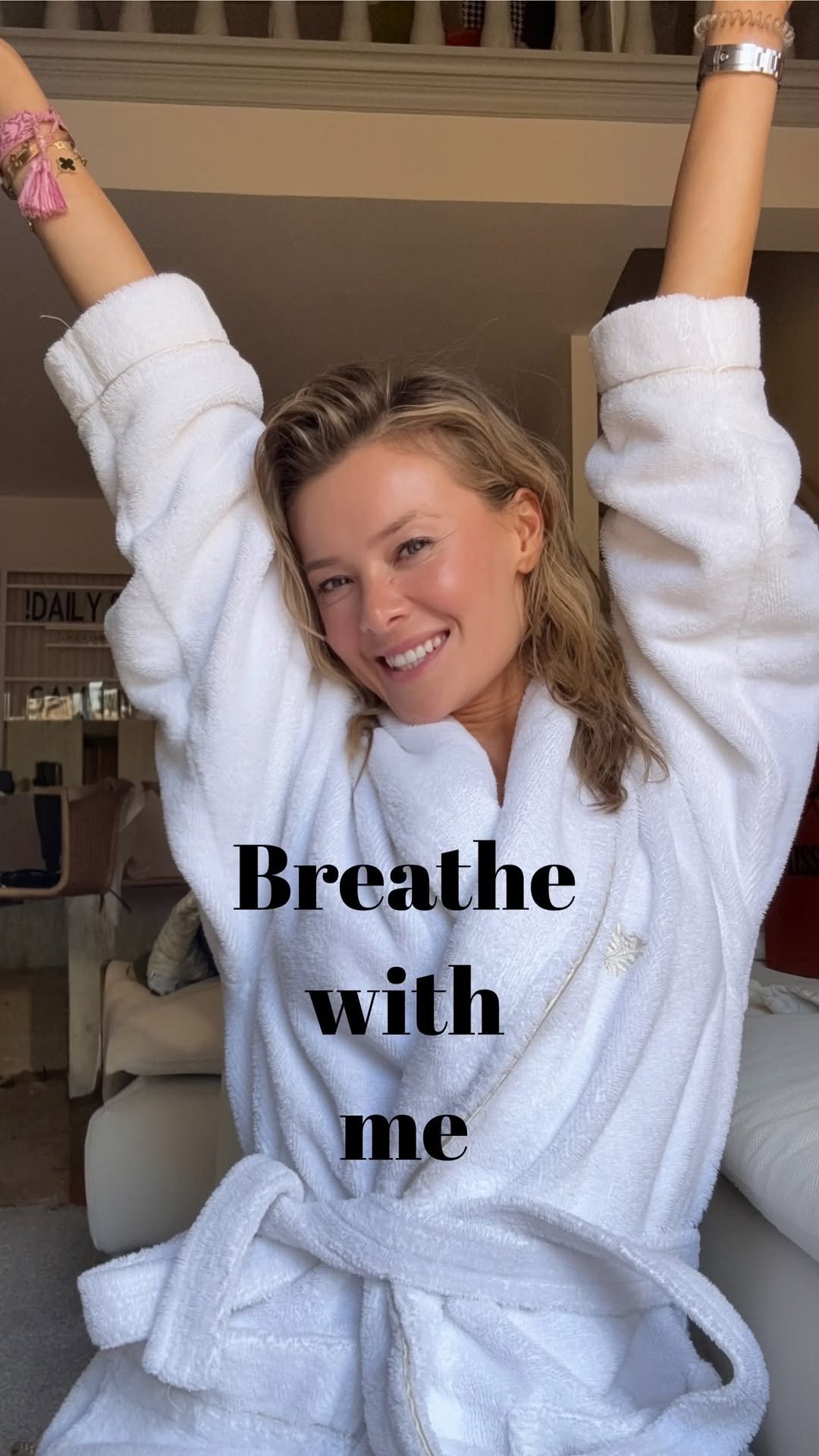 elina.danilova7 게시물 이미지: Before the world gets your attention, give one...