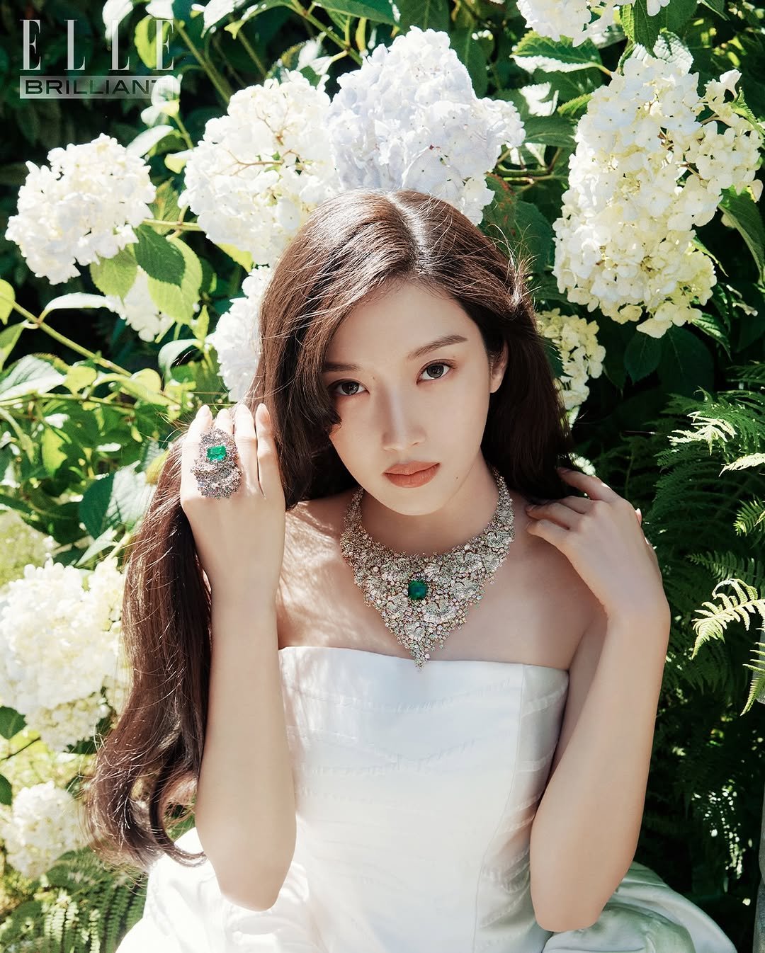 ellekorea 게시물 이미지: #ELLEbrilliant #제작비지원 
이탈리아 코모 호수에 당도한 문가영....