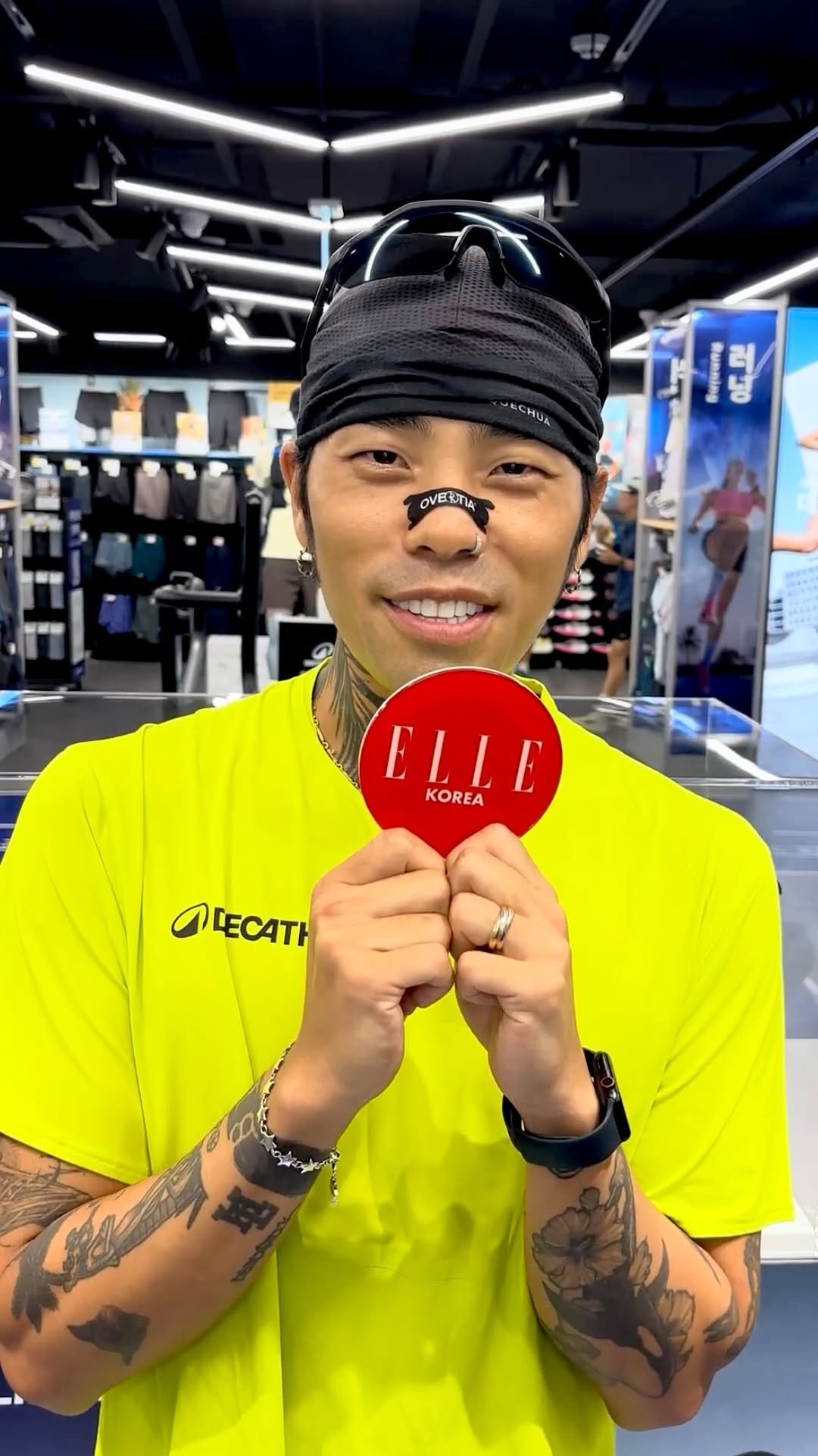 ellekorea 게시물 이미지: #제작비지원 전국의 러너분들, 모두 여기로 뛰어오세요!🏃 프랑스 스포츠 브랜드...