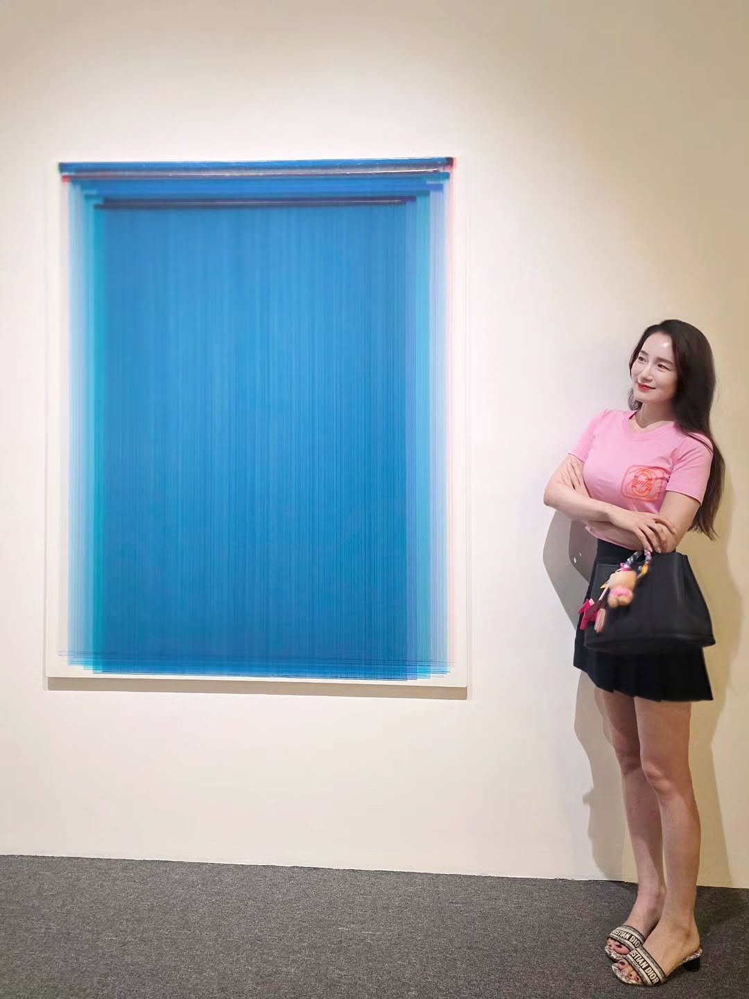 Photo by 혜령..⭐️ on September 13, 2025. May be an image of curtains and text.