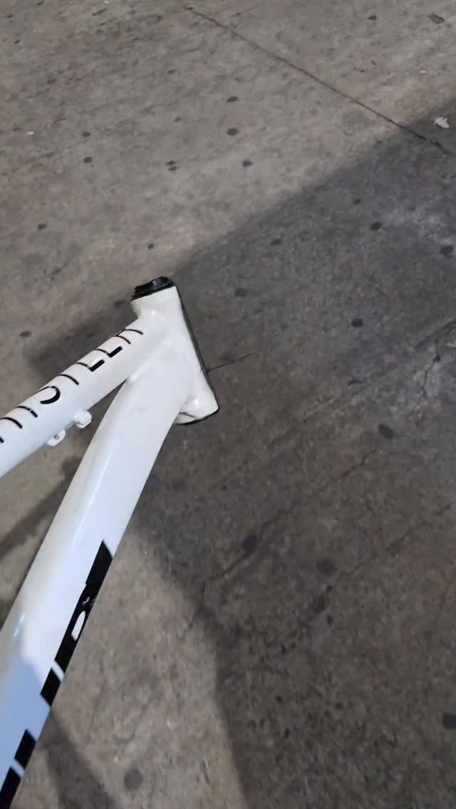 eltinho_prf 게시물 이미지: fiz um rolo no quadro de hupi whistler em...