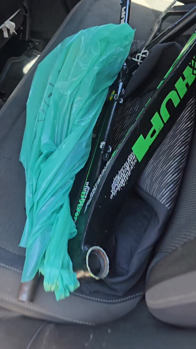 eltinho_prf 게시물 이미지: Troquei um quadro de hupi naja em uma gios montada