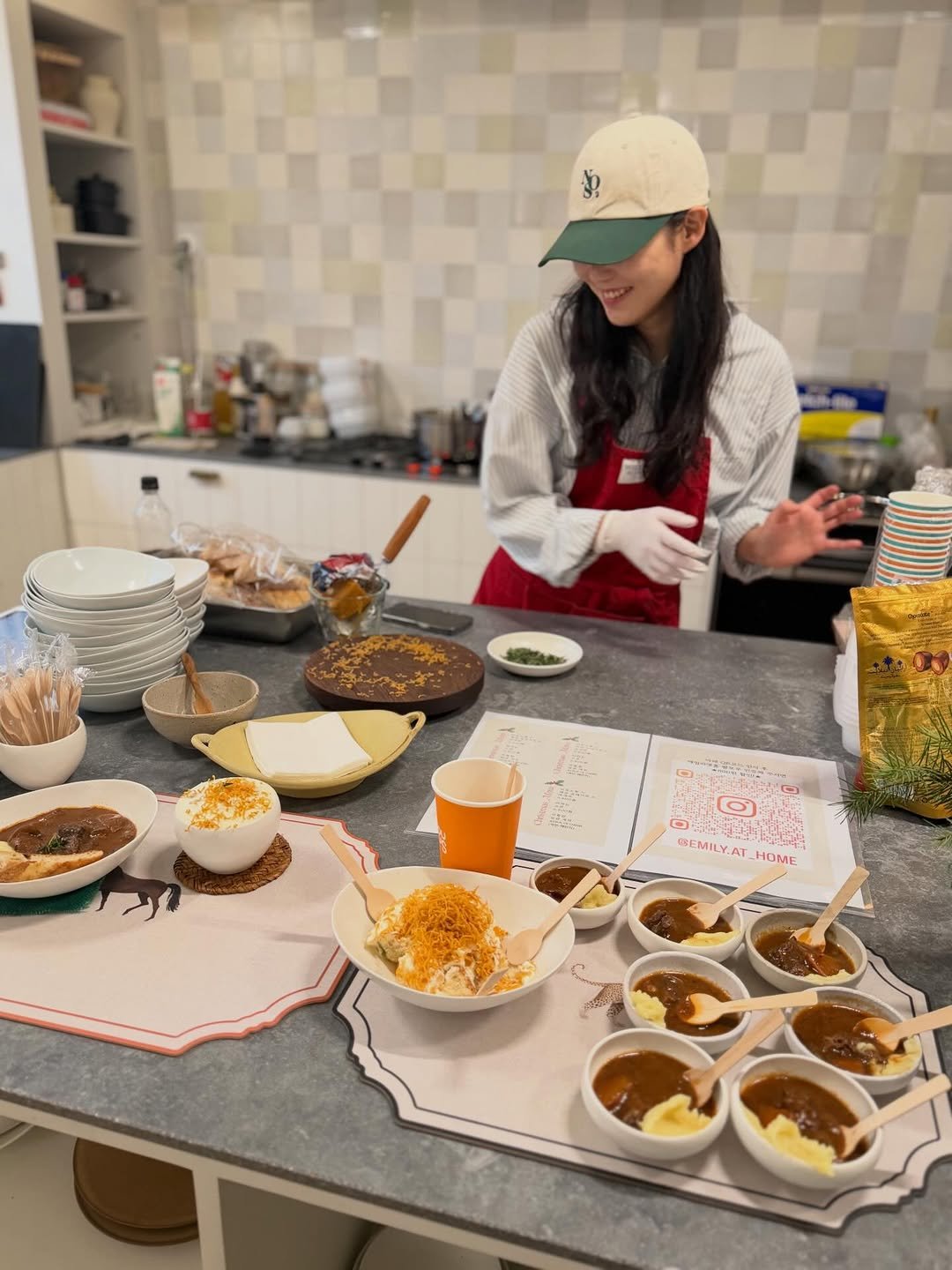 Photo by 에밀리엣홈ㅣ집밥 • 레시피 • 건강식 • 요리팁 on December 19, 2025. May be an image of tart, pasta, fritter, apron and text.