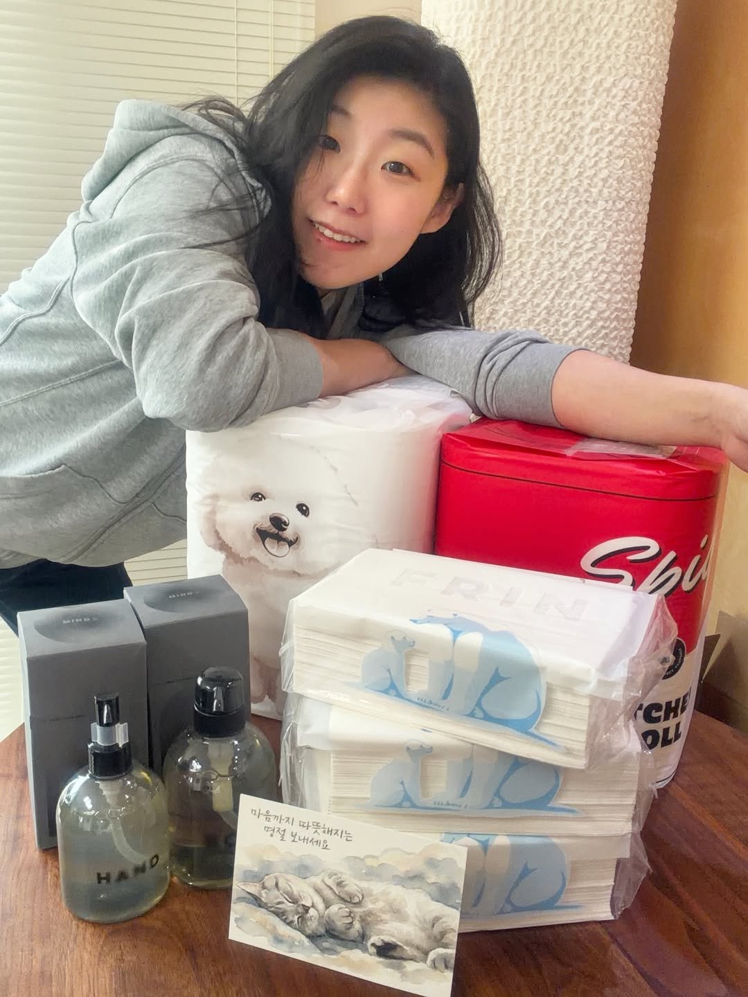 Photo by 에밀리엣홈ㅣ집밥 • 레시피 • 건강식 • 요리팁 on February 20, 2026. May be an image of fragrance, box, hand cream, hamper, perfume, bar soap and text.