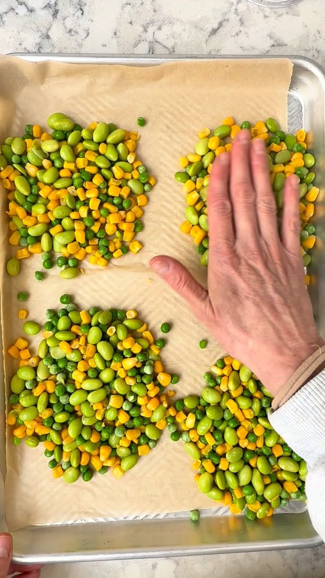 emma.bardwell 게시물 이미지: EDAMAME, PEA & CORN WRAP 🌽 

LIKE ❤️ SAVE 📍...