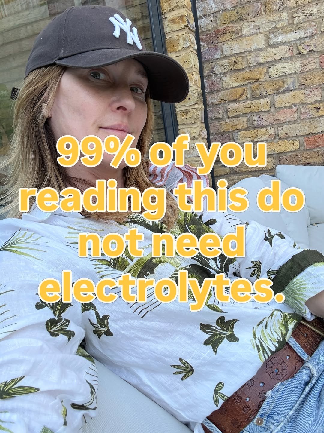 emma.bardwell 게시물 이미지: I said what I said 🤷‍♀️

Electrolytes are...