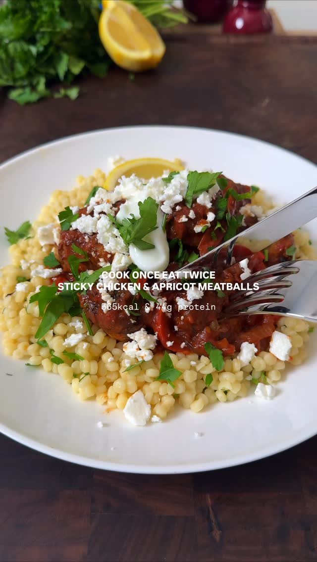 emthenutritionist 게시물 이미지: STICKY MOROCCAN CHICKEN & APRICOT...