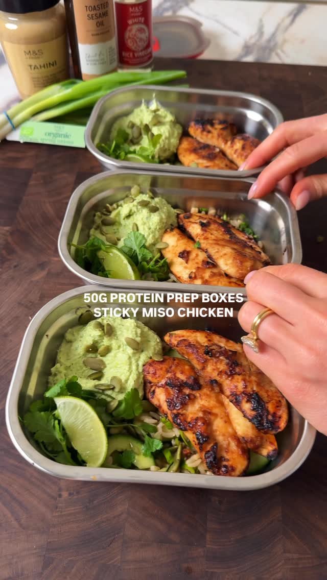 emthenutritionist 게시물 이미지: 50G PROTEIN STICKY MISO CHICKEN PREP BOXES

AD...