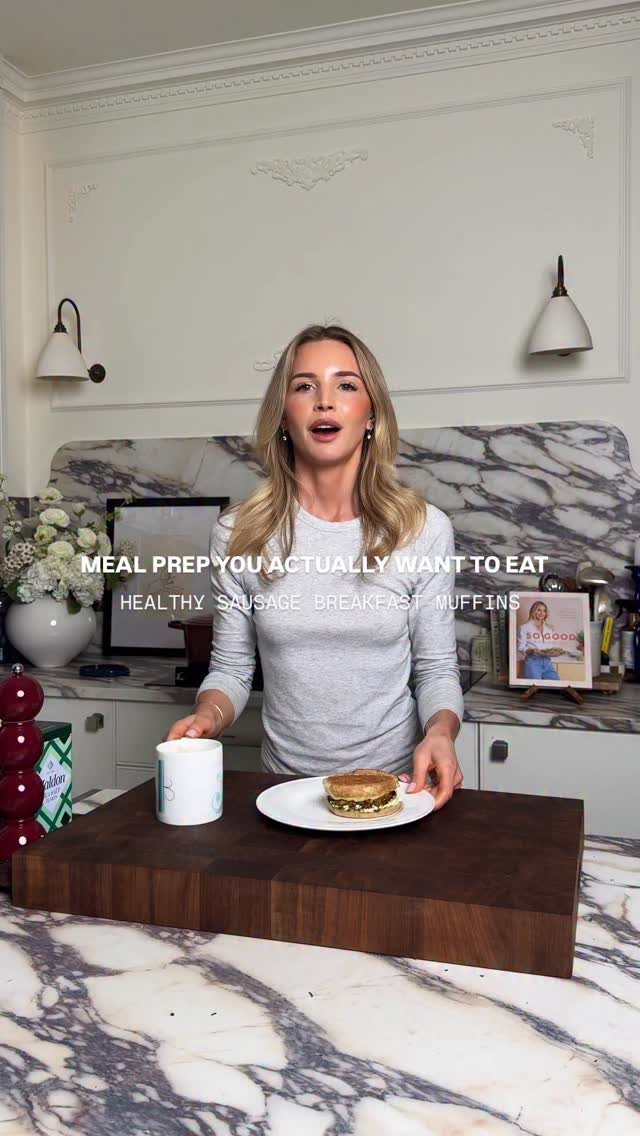 emthenutritionist 게시물 이미지: HEALTHY SAUSAGE BREAKFAST MUFFINS 
 Serves 4...