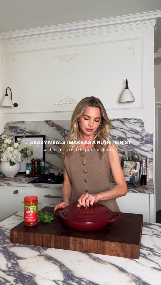 emthenutritionist 게시물 이미지: 3 healthy meals, 1 jar of pasta sauce 🍅

Ad I...