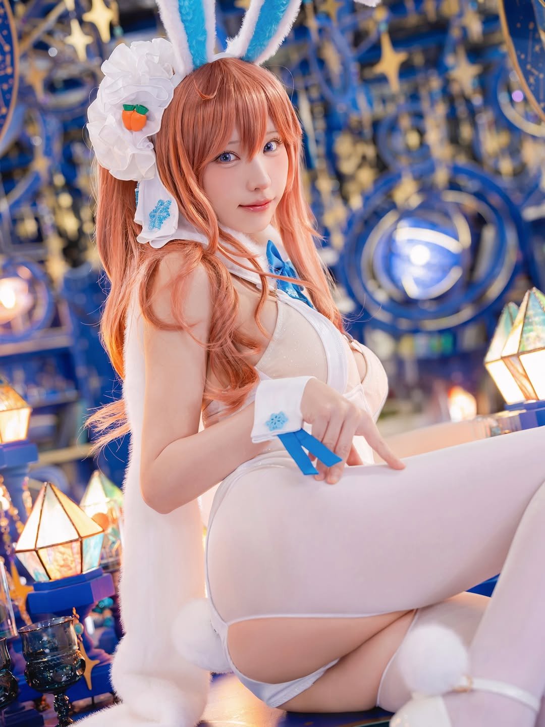 Photo by えなこ(Enako) on December 30, 2025. May be an anime-style image of costume and text.