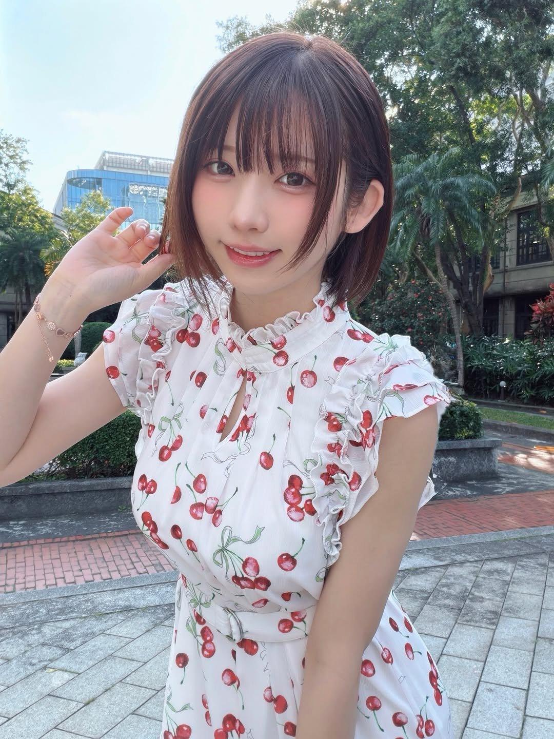 Photo by えなこ(Enako) on February 23, 2026. May be an image of one or more people, hair, dress and text.