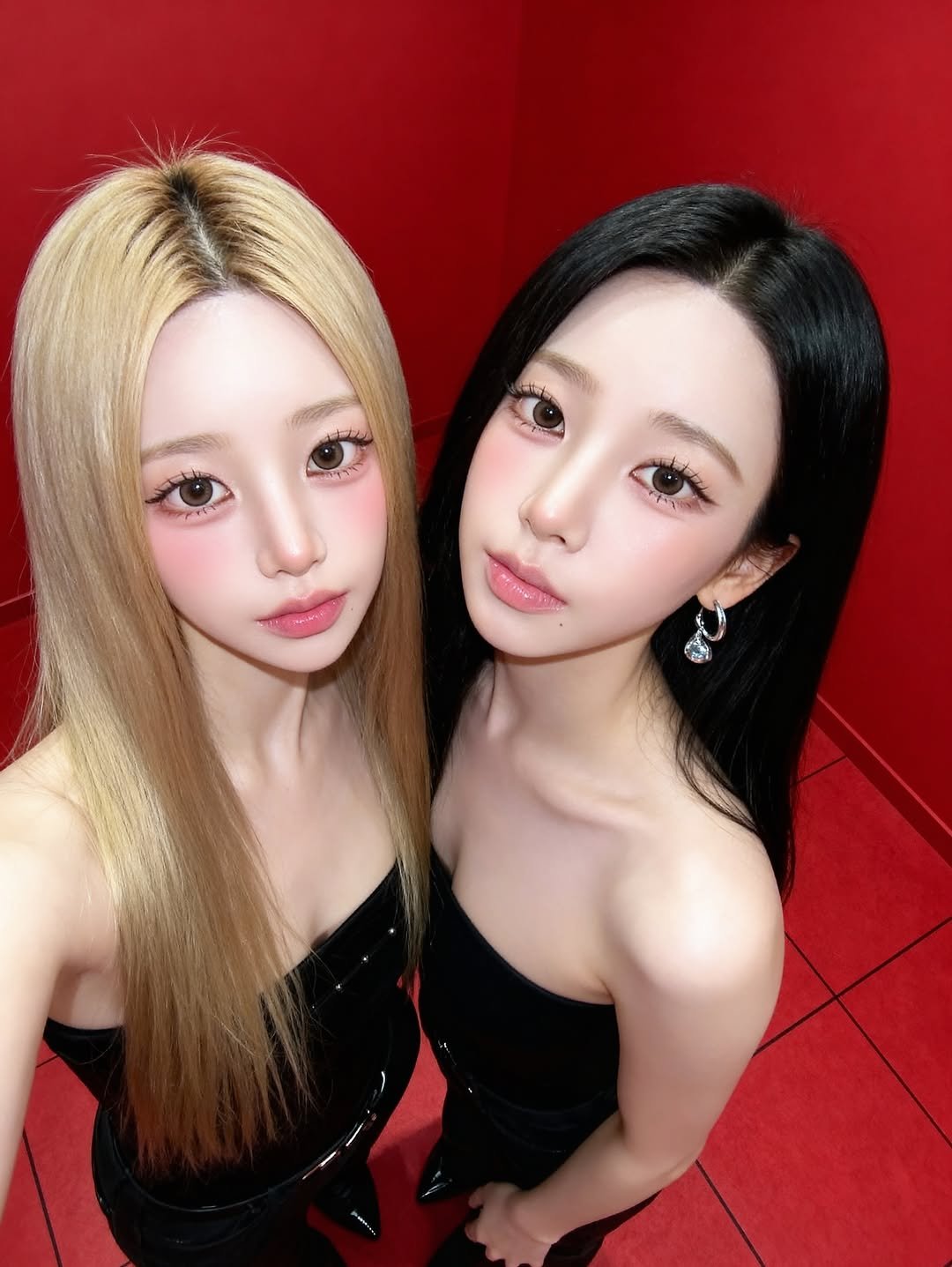 Photo shared by SUJIN ♥ on September 20, 2025 tagging @meitu.kr. May be an image of 2 people, hair and text.