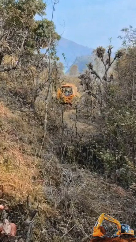 engineer_constructions 게시물 이미지: Witness the incredible skills of this...