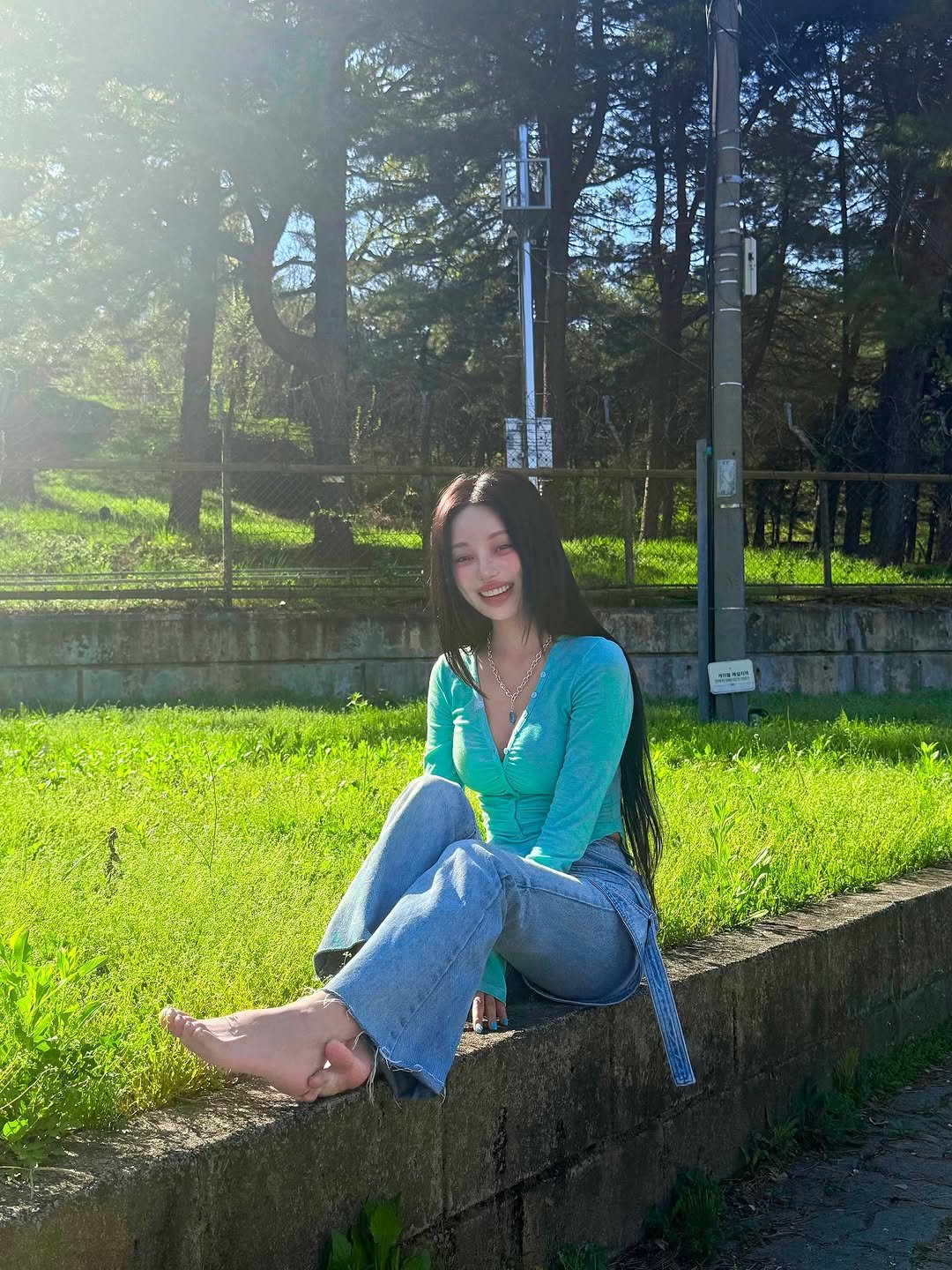 Photo shared by 김율 MINT on May 06, 2025 tagging @courreges.