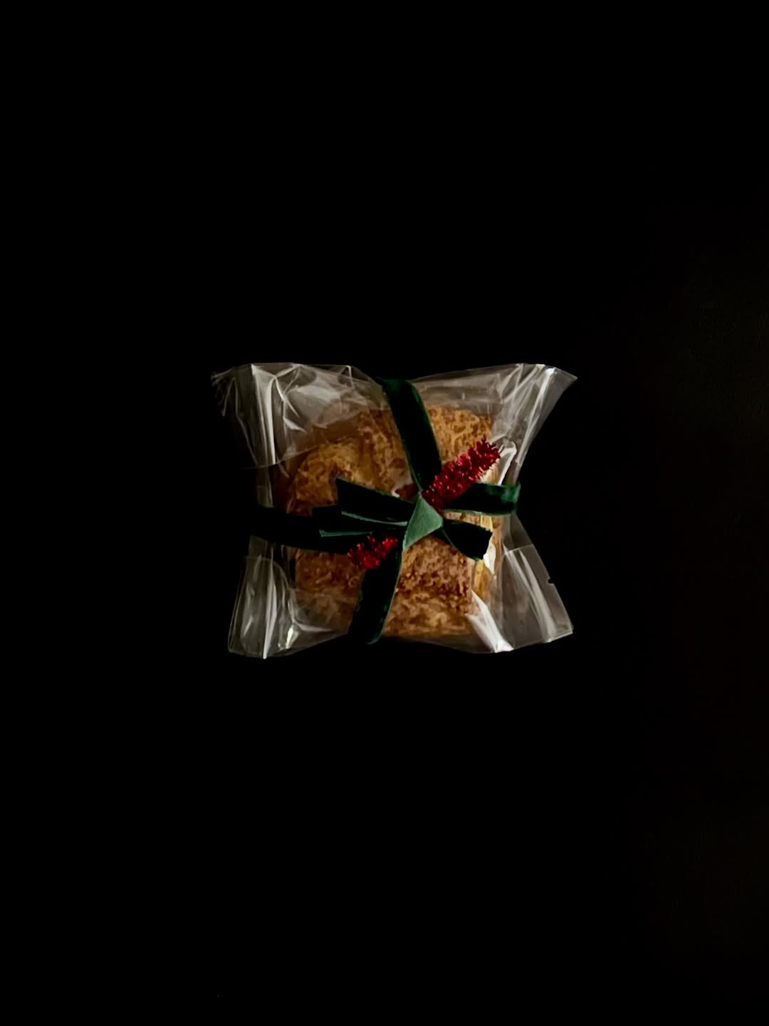 Photo by 엉니네▪️맛있고ㆍ건강하고ㆍ아름답게 on December 22, 2025. May be an image of granola, petfood and text.