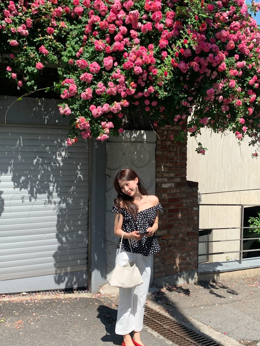 eove_eunju 게시물 이미지: 🌹연희동 장미스팟 포토존 추천🌹

📍1-3번 사진 
서대문구 연희동...