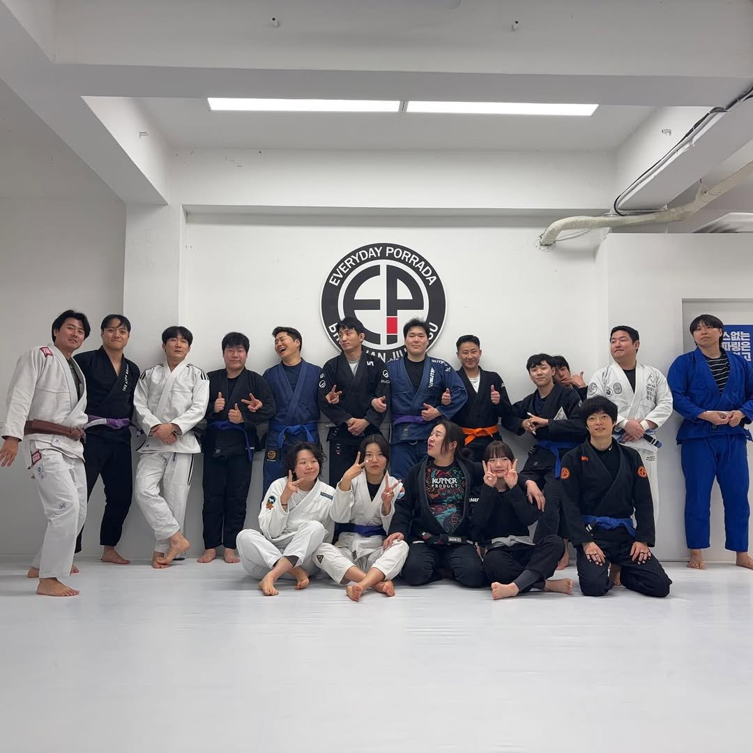 Photo by 연신내 EP주짓수 on April 10, 2026. May be an image of belt and text.