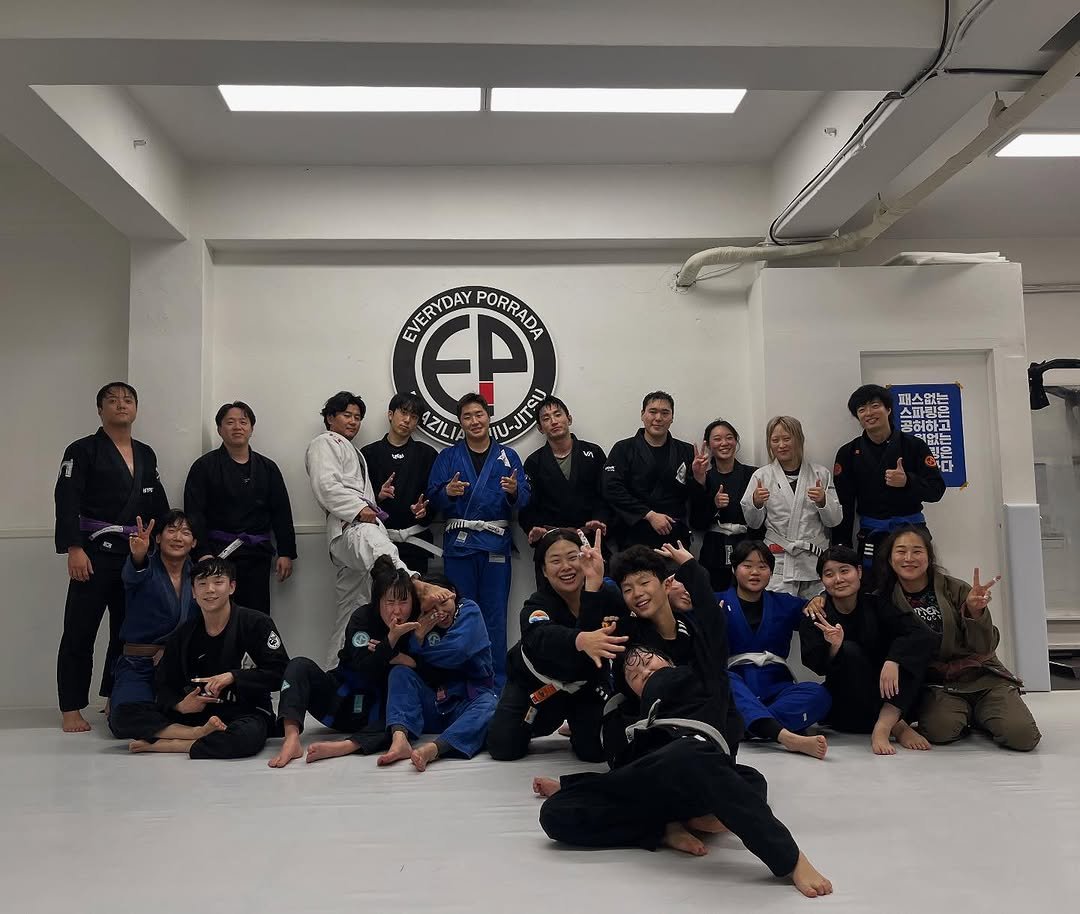 Photo by 연신내 EP주짓수 on October 31, 2025. May be an image of belt and text.