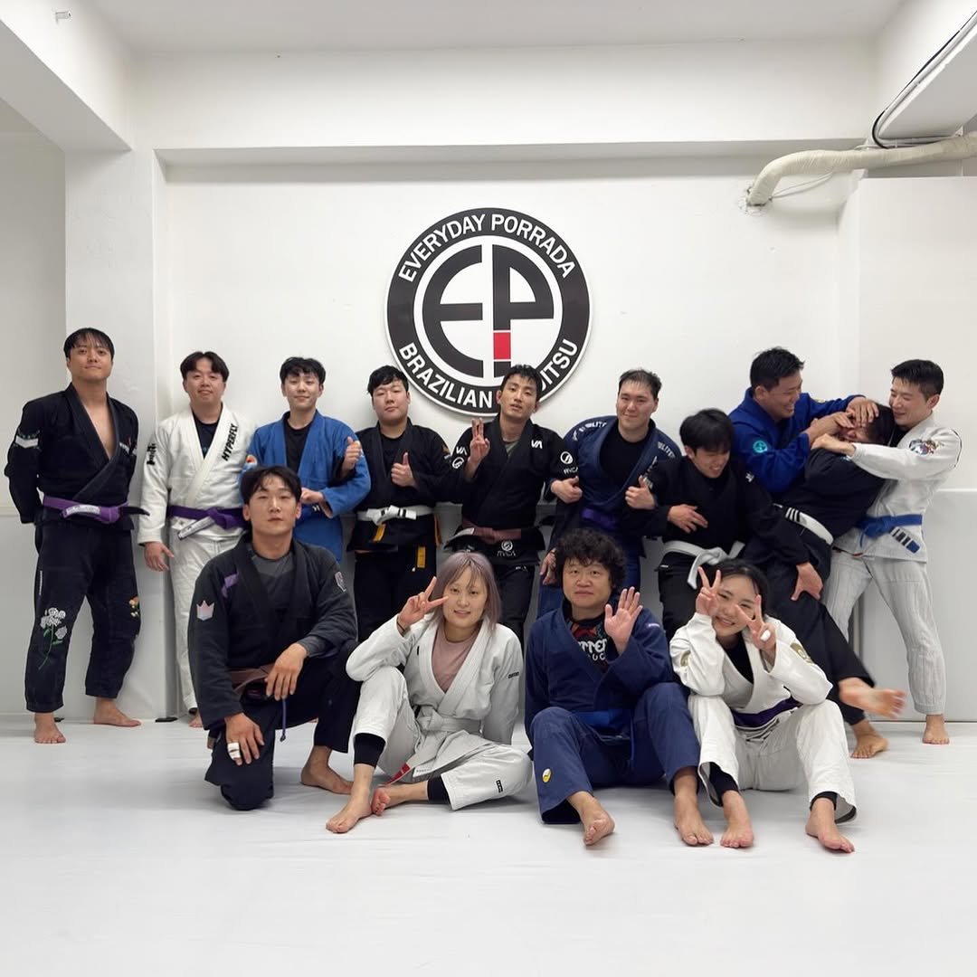 Photo by 연신내 EP주짓수 on October 30, 2025. May be an image of belt and text.