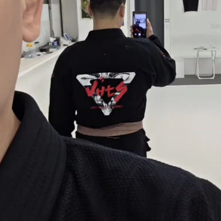 ep_park1155 게시물 이미지: VHTS Rage A3 Black
미우라 켄타로의 베르세르크 컬렉션
디자인 이쁘고...