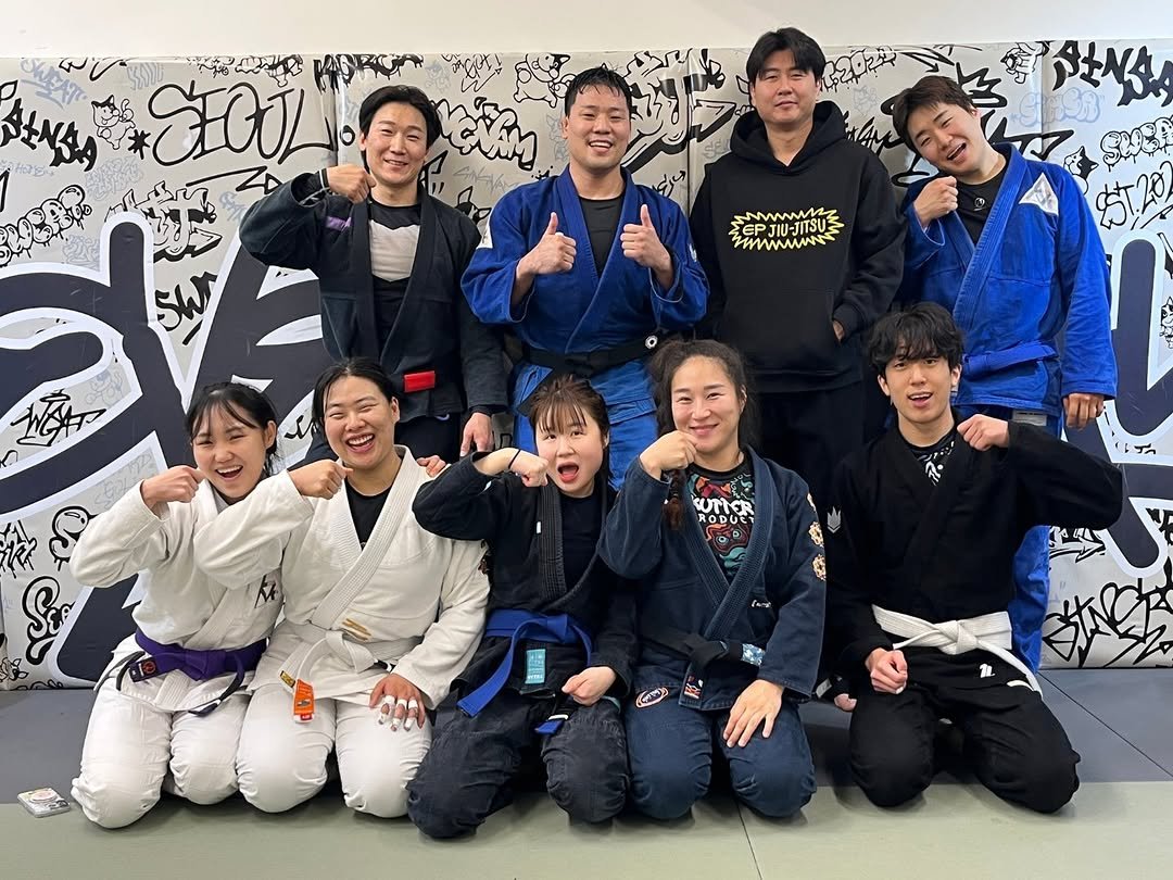 Photo by 박영재 on January 18, 2026. May be an image of belt and text.