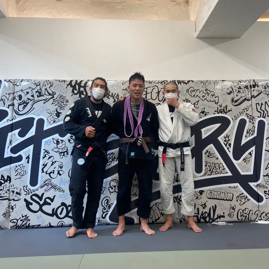 Photo shared by 박영재 on November 11, 2022 tagging @kriskimbjj, @wk2_kied, and @ep_bjj.