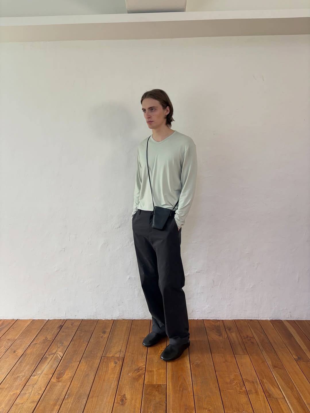 epicenter.tourist 게시물 이미지: 26 summer sample cut 

Softskin V-neck long...