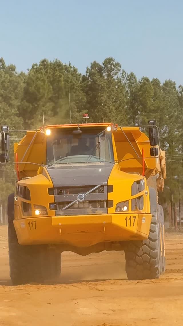 eric_jumper 게시물 이미지: @landmarkconstructionco bench setup at the...