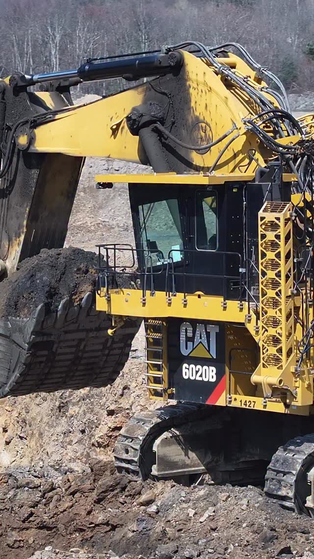 eric_jumper 게시물 이미지: Uncovering some black gold in anthracite country.