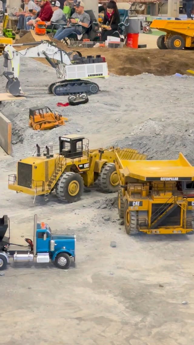 eric_jumper 게시물 이미지: What is this, a job for ants?