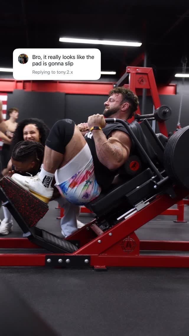 ericjanickifitness 게시물 이미지: Trying to push my @torq.gear wedge off of the...