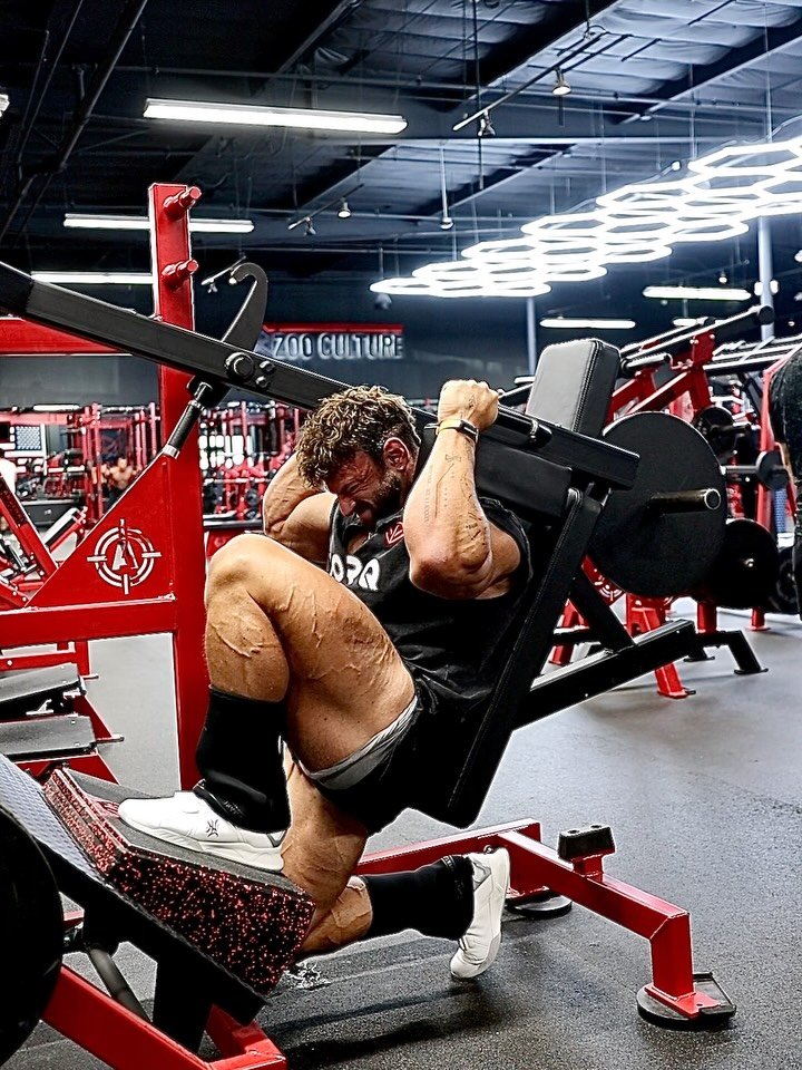 ericjanickifitness 게시물 이미지: Full leg day. 🚀

One of the biggest reasons my...