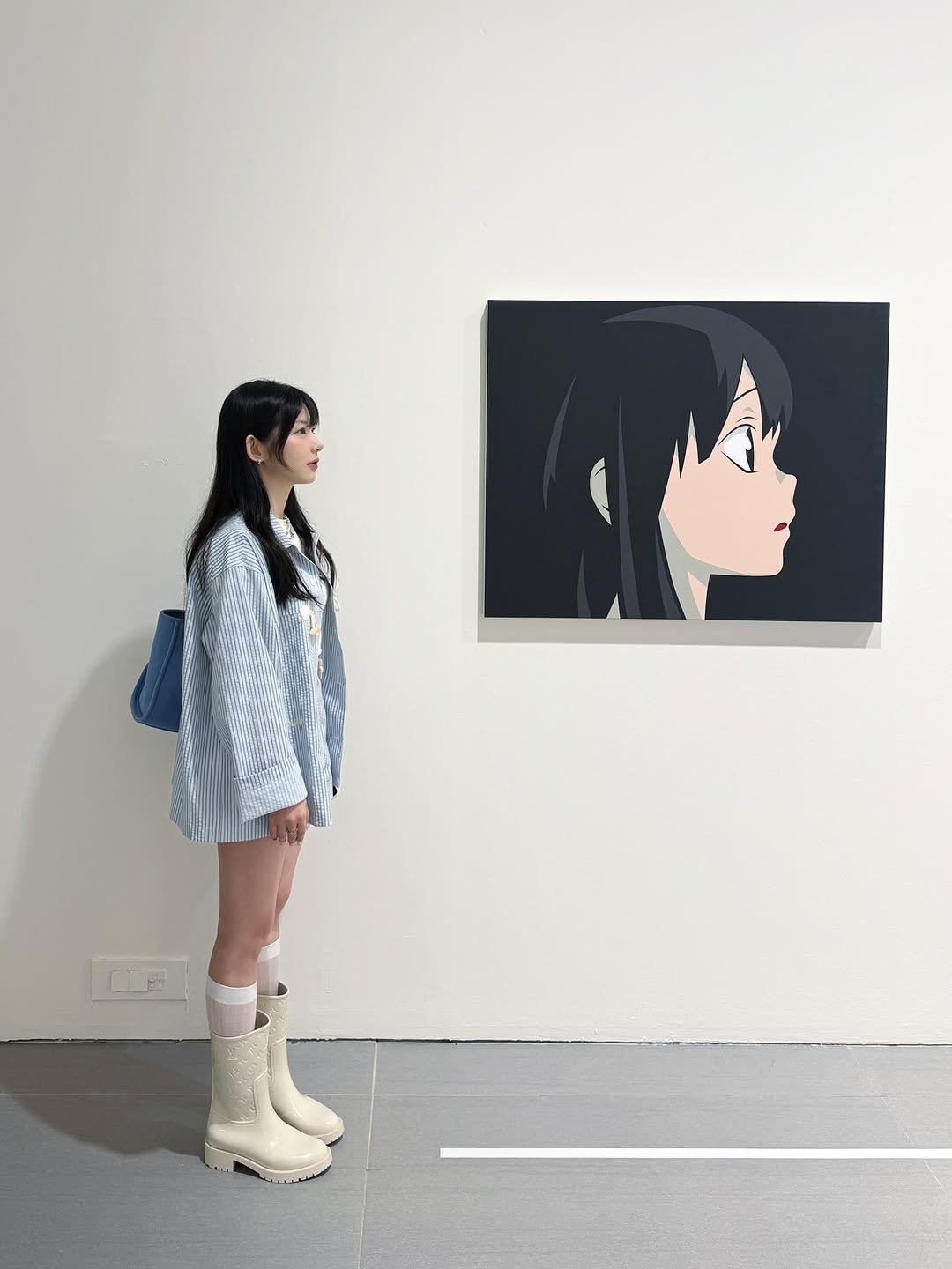 Photo shared by 박에스더 ( ᴱˢᵀᴴᴱᴿ ᴾᴬᴿᴷ ) on August 15, 2025 tagging @aokizy, and @lottemuseum. May be pop art of 1 person, standing and text.