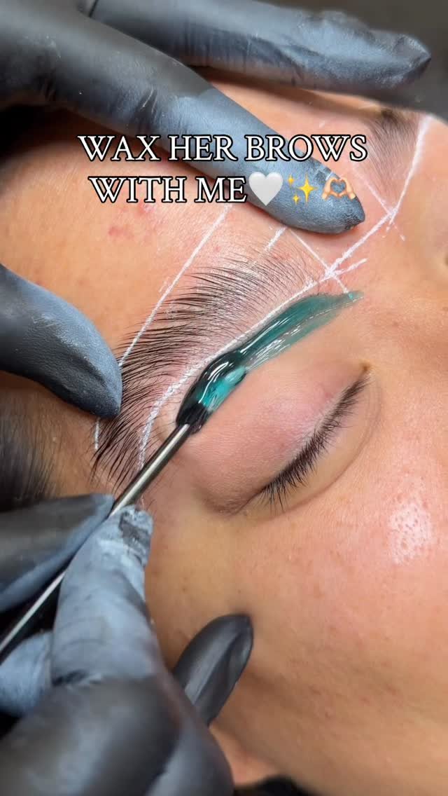 etchedandelegant 게시물 이미지: The cleanest of brows for my girl💙

#eyebrows...