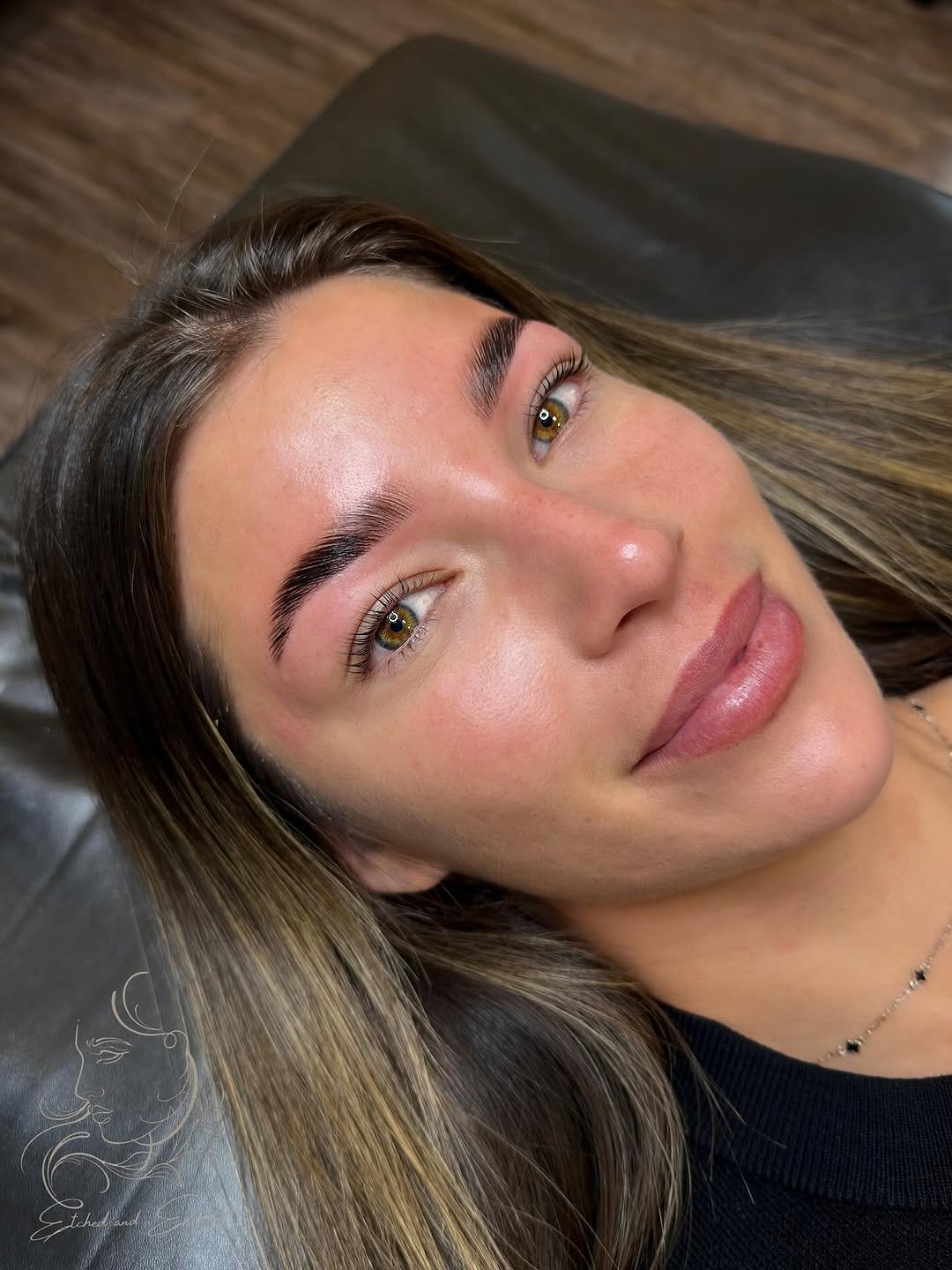 Photo by SARA | Cosmetic Tattoo Artist & Trainer on April 11, 2026. May be an image of one or more people, makeup, eyeliner and text.