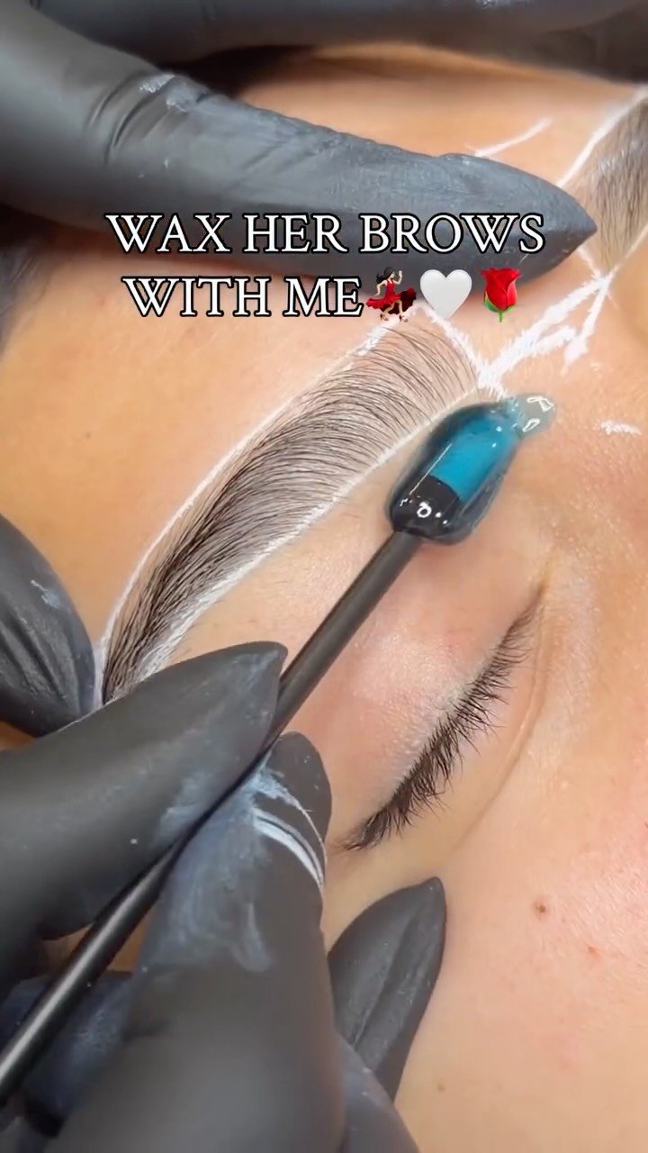 etchedandelegant 게시물 이미지: Brow wax🤍

#brows #eyebrows #browwax...