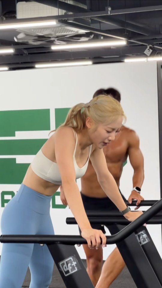 euddeume_ 게시물 이미지: 오늘 촬영 한 줄 요약....🤮

#whatthehell.......