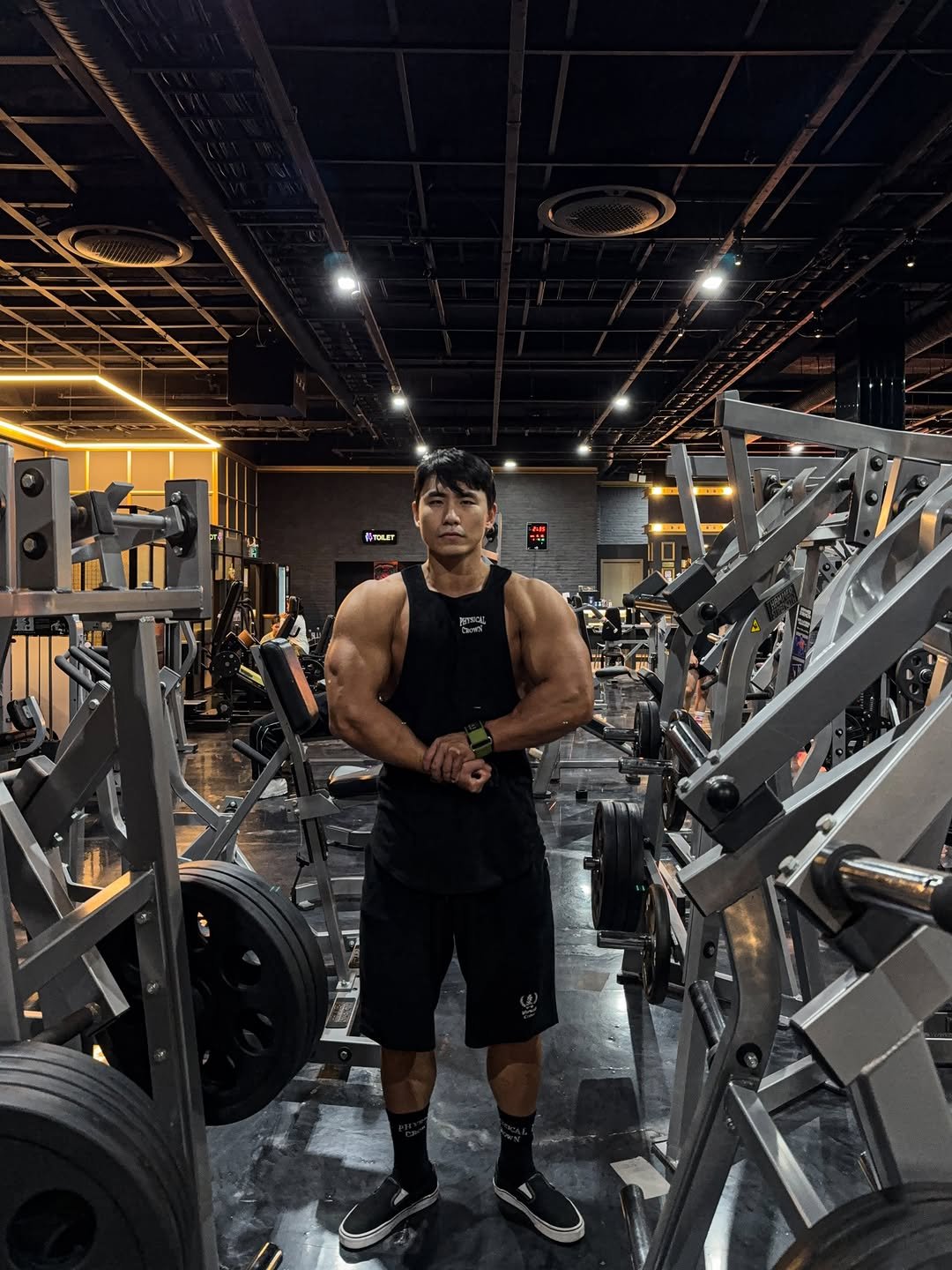 eungoo_kwon 게시물 이미지: .
매일 매일 주어진 환경과 조건에서 최선🫡🔥

피지컬크라운 흑구에디션...