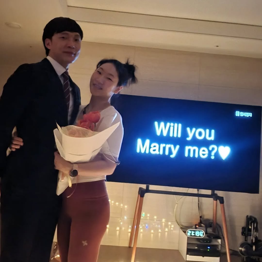 eunj_jj 게시물 이미지: 10. 07 나도 받아버렸네😳😳😳

#은디밥상_ 
1끼_정대디가 까준 밤 85g,...