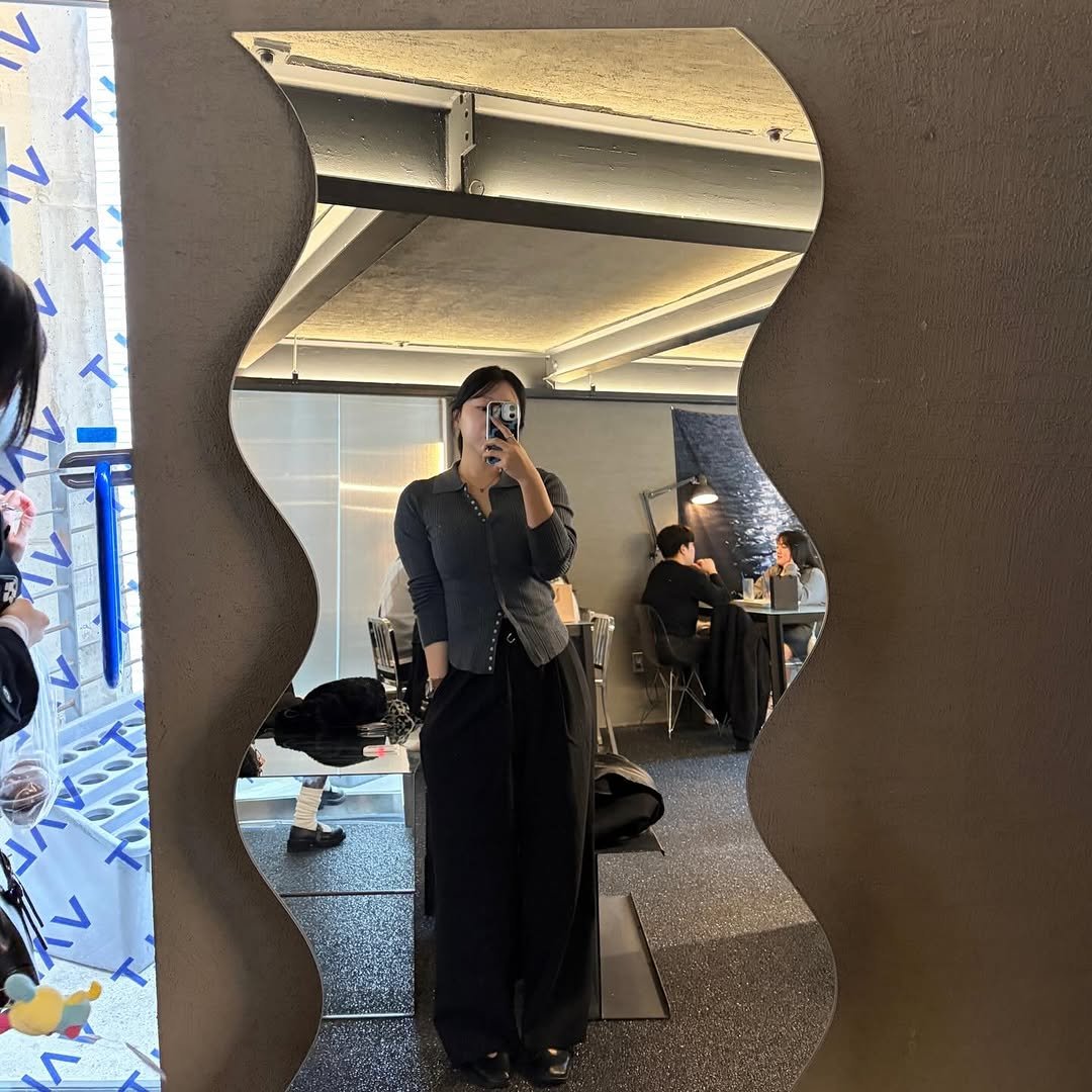 evn_jiya 게시물 이미지: 20살 철없이 놀던 내친구 떠나보내는 날덕에
간만에 스울 냄새 드링킹하며 셀카찍은...