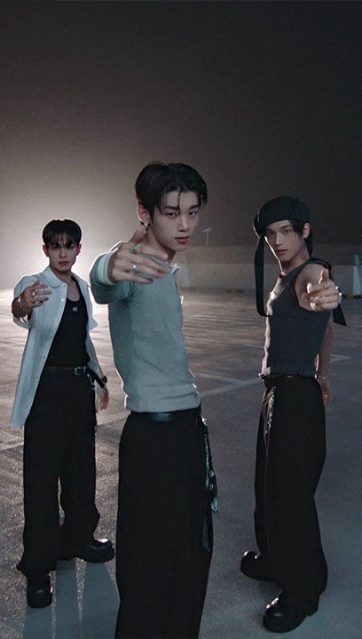 evnne_official 게시물 이미지: EVNNE 5th Mini Album 
[LOVE ANECDOTE(S)] 
...