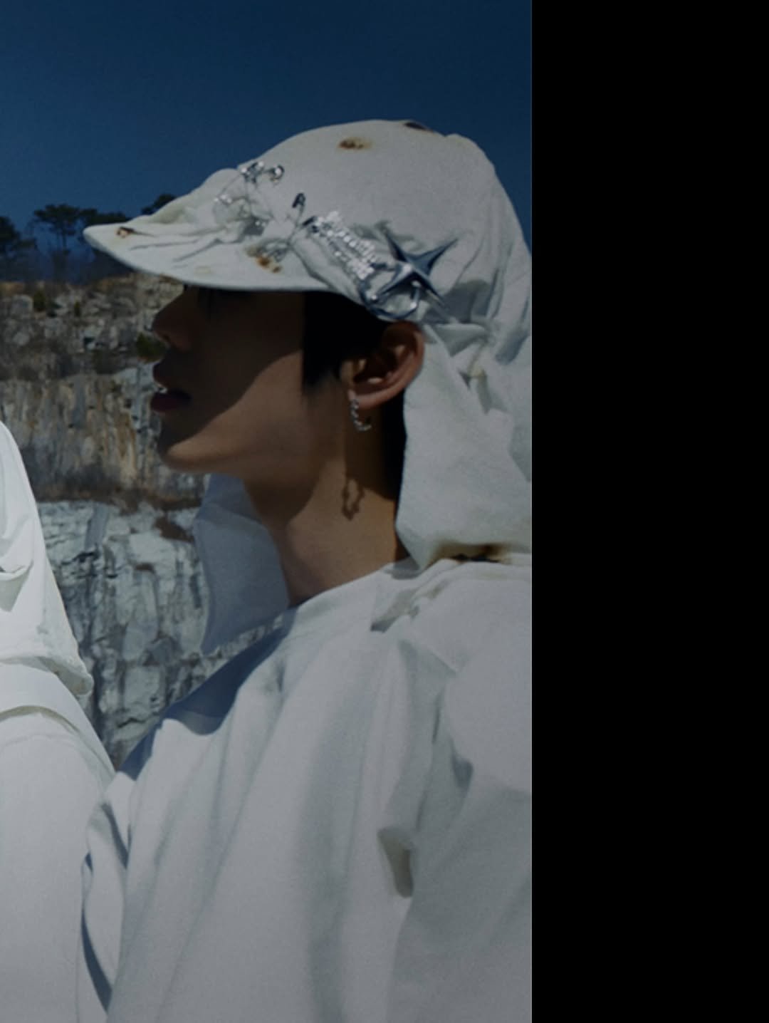 evnne_official 게시물 이미지: EVNNE 1st Single Album
[뱉어 (Backtalk)]

’뱉어...