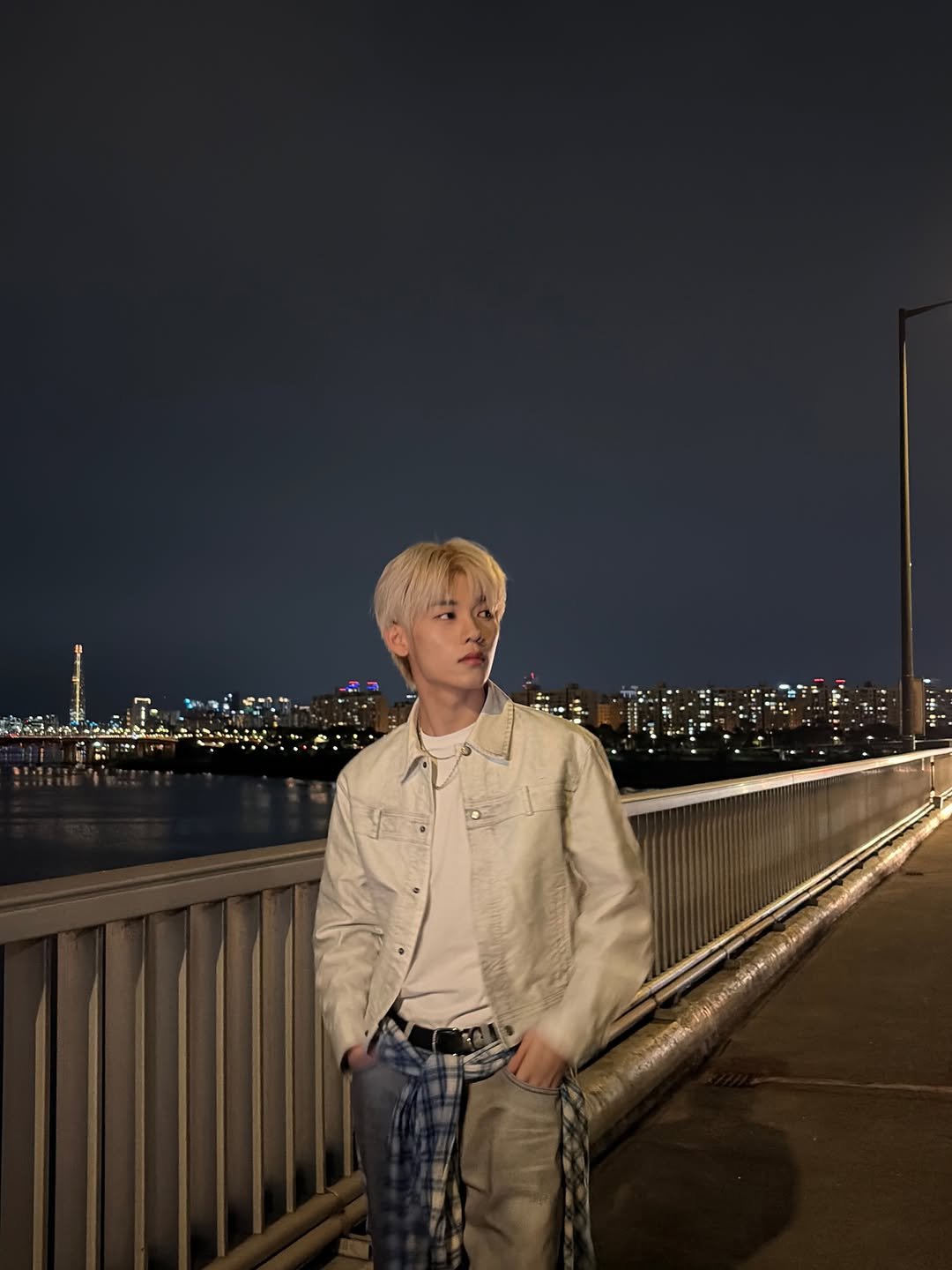 evnne_official 게시물 이미지: Skrr🛣️

#EVNNE #이븐
#이정현 #LEEJEONGHYEON