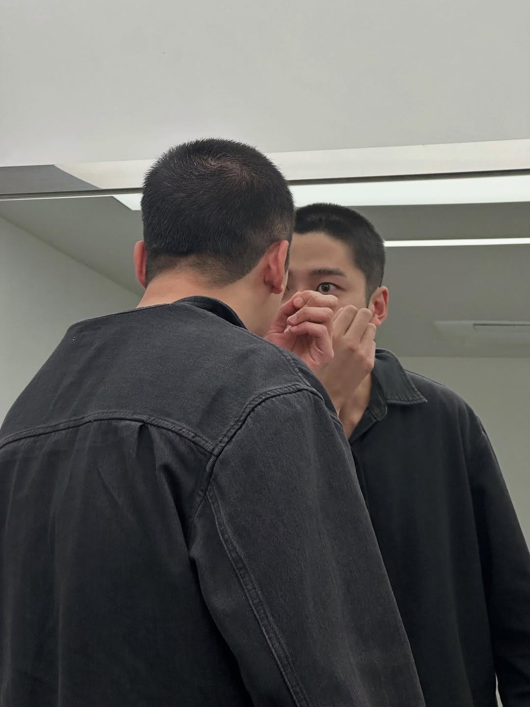 Photo by 로운 on October 25, 2025. May be an image of one or more people.