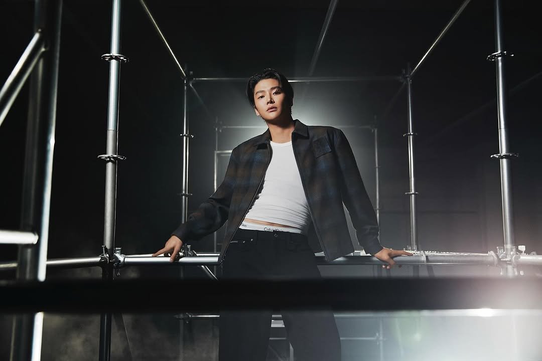 Photo shared by 로운 on October 01, 2025 tagging @calvinklein.