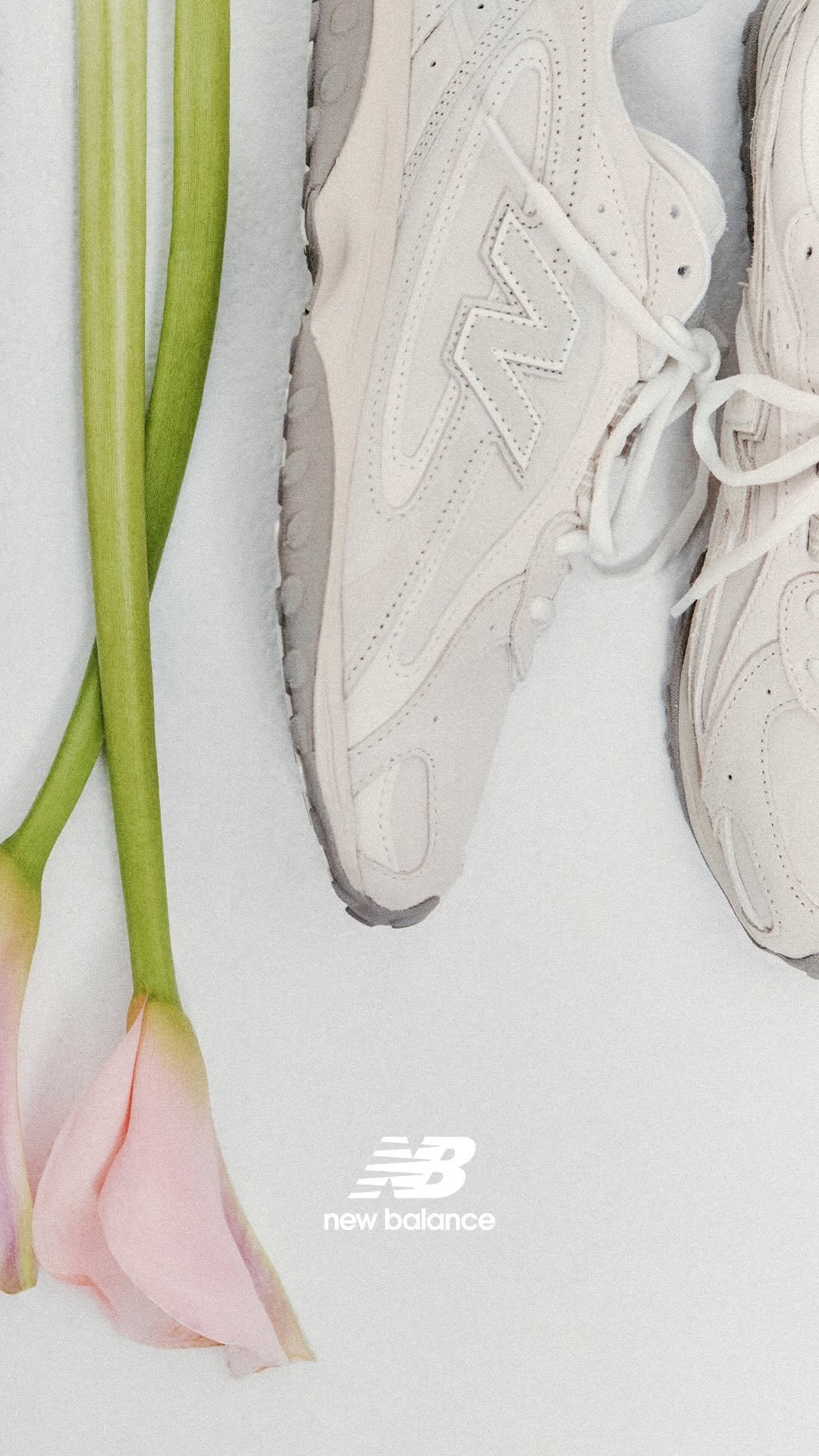 eyesmag 게시물 이미지: #제작지원
𝐓𝐡𝐞 𝐍𝐞𝐱𝐭 𝐂𝐡𝐚𝐩𝐭𝐞𝐫 𝐨𝐟 𝐔𝐬 💍
뉴발란스가 연인의 서사를...